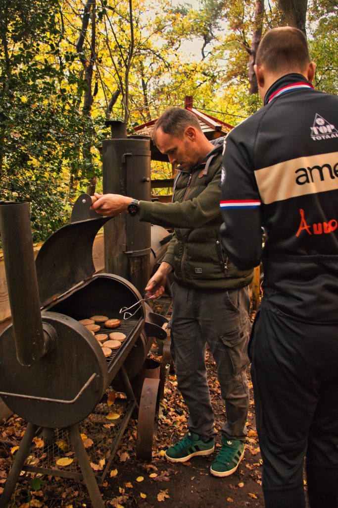 BBQ en nazit bij Total Outdoor